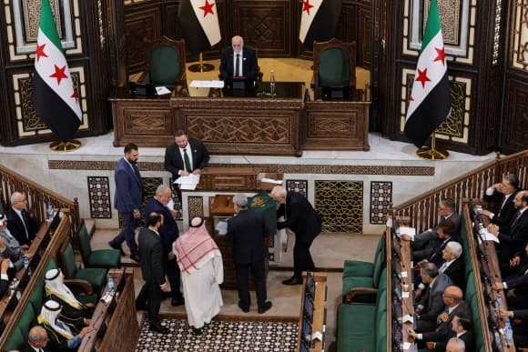 مجلس الشعب السوري ينتخب رئيسه ويكمل تشكيل مكتبه التنفيذي