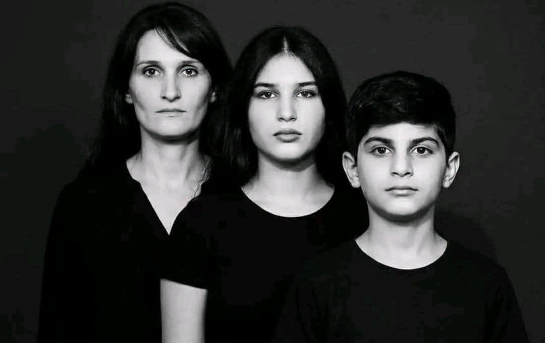 Woman and daughters killed in Homs shooting