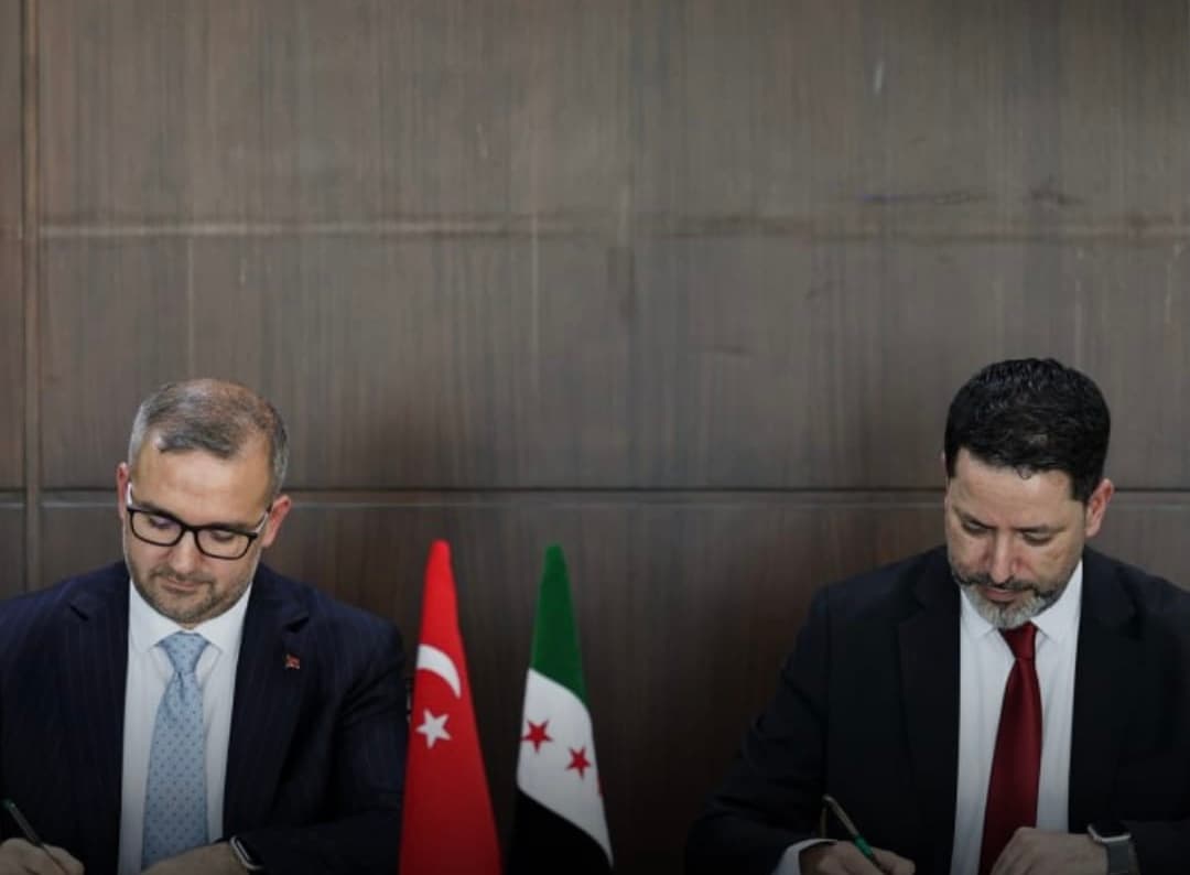 سوريا المركزي يفتتح حسابا بتركيا