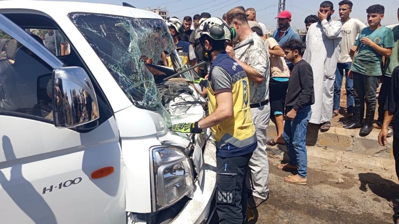 الدفاع المدني يسجل وفيتين و30 إصابة بحوادث في سوريا