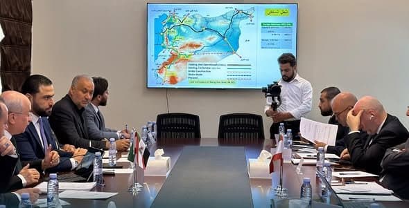 وزير النقل اللبناني يزور دمشق لتعزيز الربط بين سوريا ولبنان