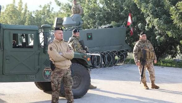 الجيش اللبناني يعتقل 12 سورياً في كسروان
