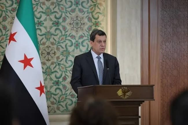 مظلوم عبدي يدعو لتمثيل الأكراد في دستور سوريا