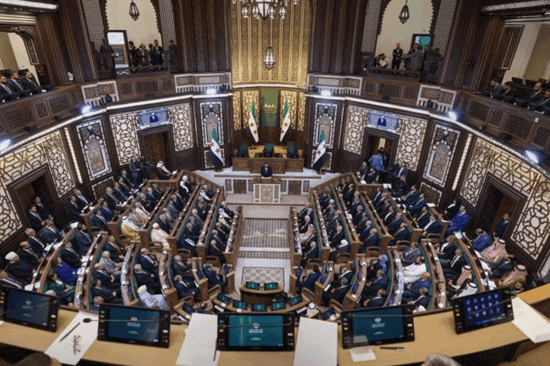 مجلس الشعب يناقش أسعار النفط