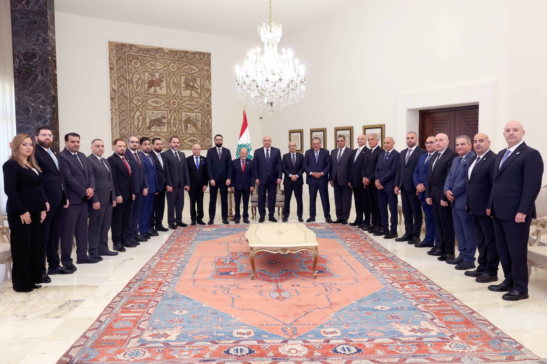Aoun welcomes Syrian ministerial team
