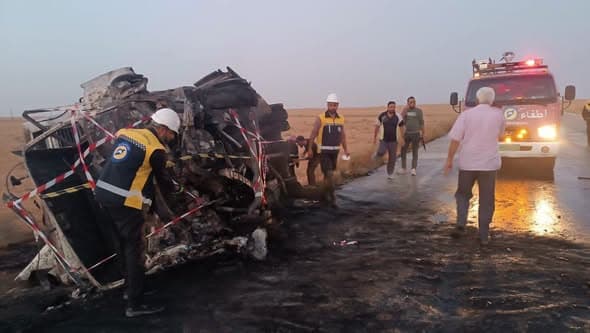 الدفاع المدني يسجل وفيتين و14 إصابة بحوادث سير في سوريا