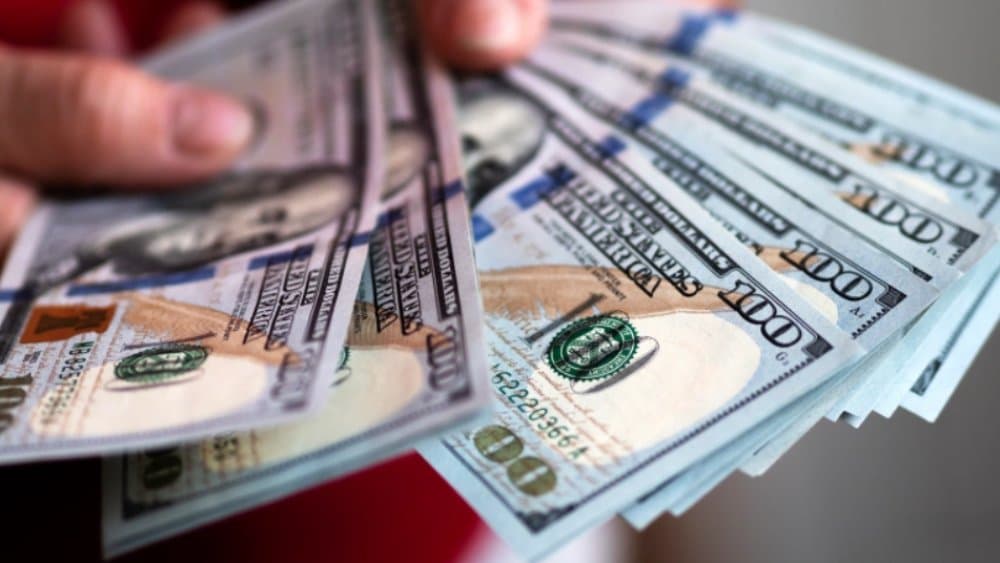 تراجع قيمة الليرة السورية مقابل العملات الأجنبية
