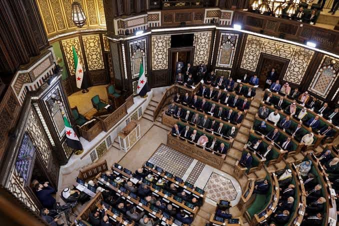 بدء جلسة الدورة التشريعية الأولى للمجلس