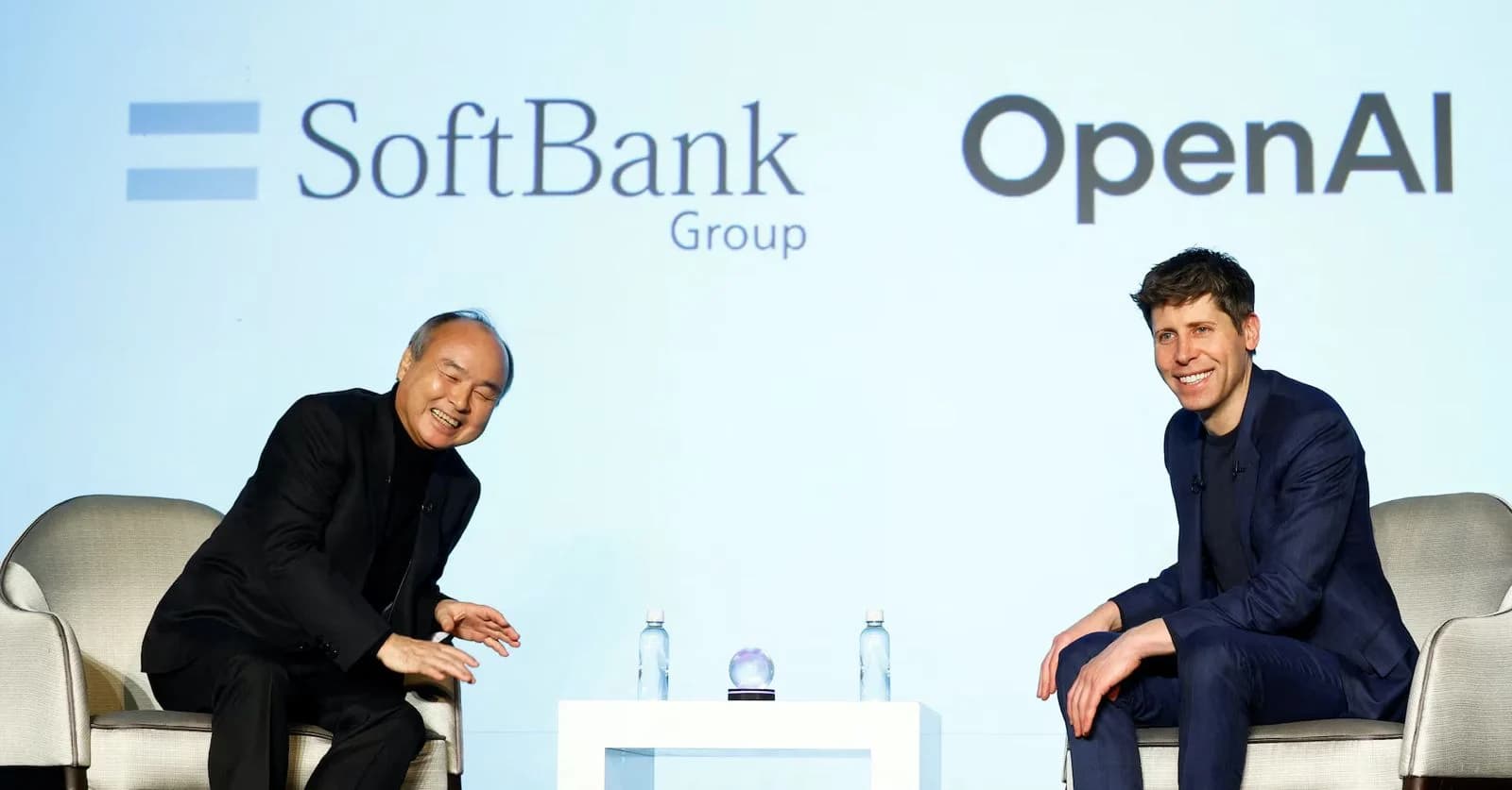 سوفت بنك توسع تمويل قرض الـ40 مليار لدعم استثمارها في OpenAI