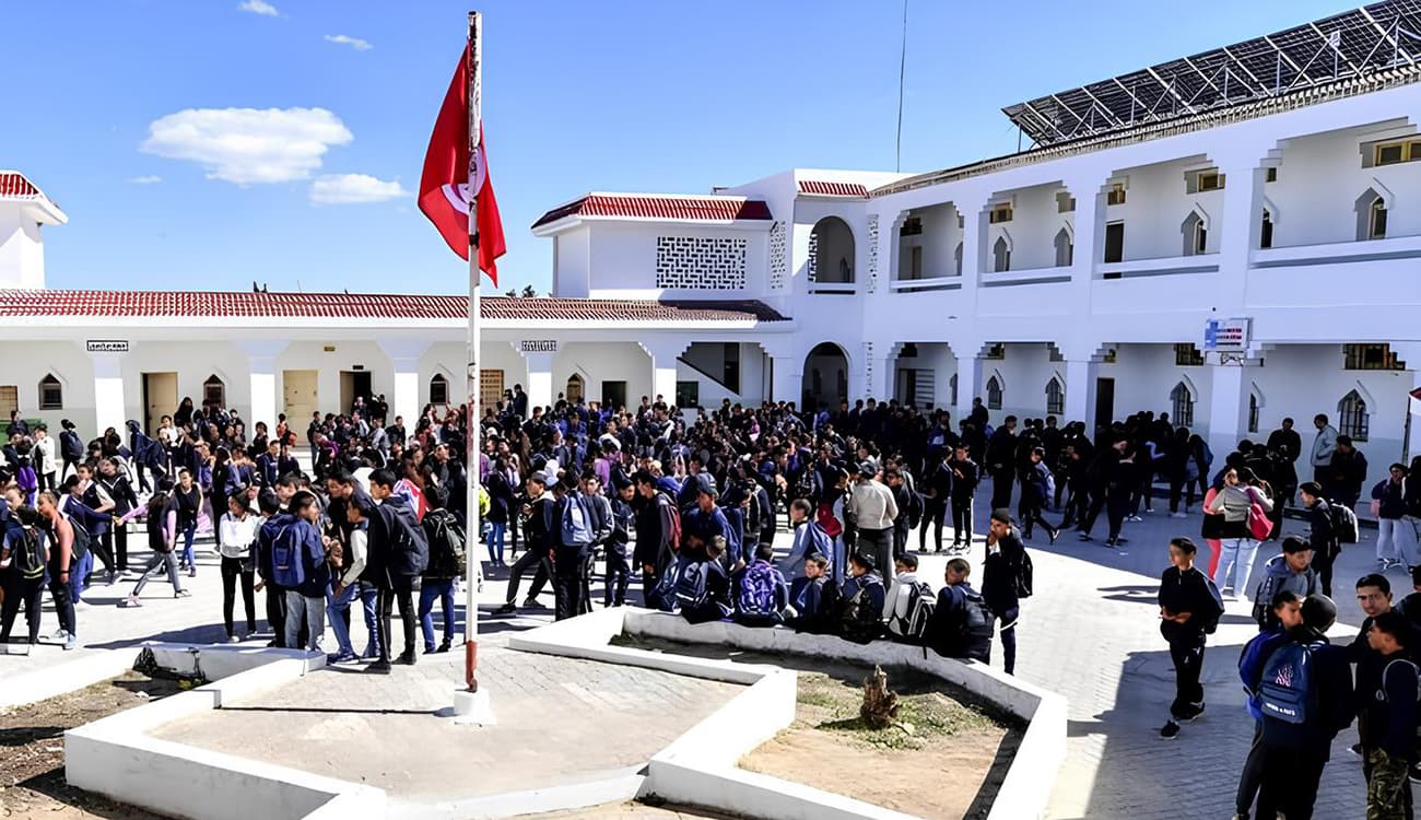 Tunisia Telegraph: Oversight of students early October