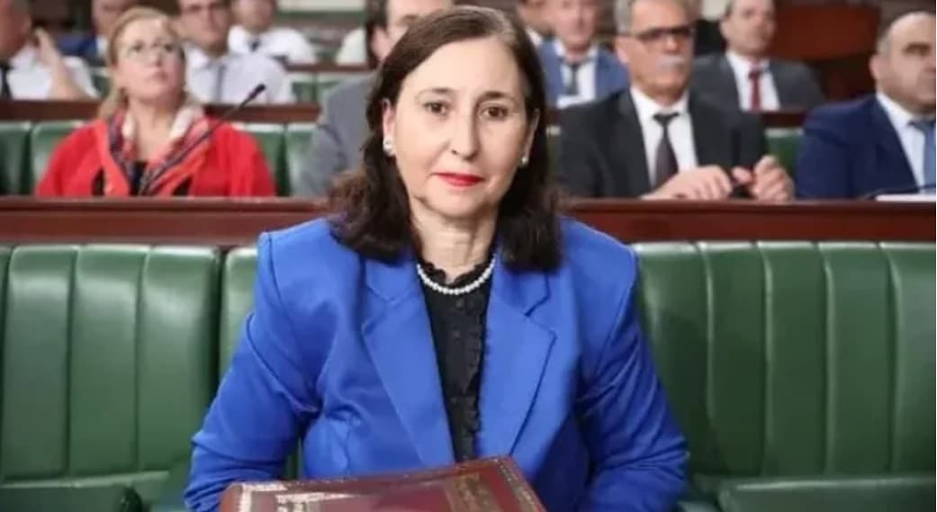 نواب لا يطلعون على الدستور والمالية