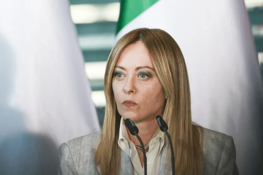 هل تخلّت أوروبا عن خطة ميلوني للهجرة