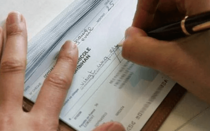 Tunisia Check Law Causes Losses