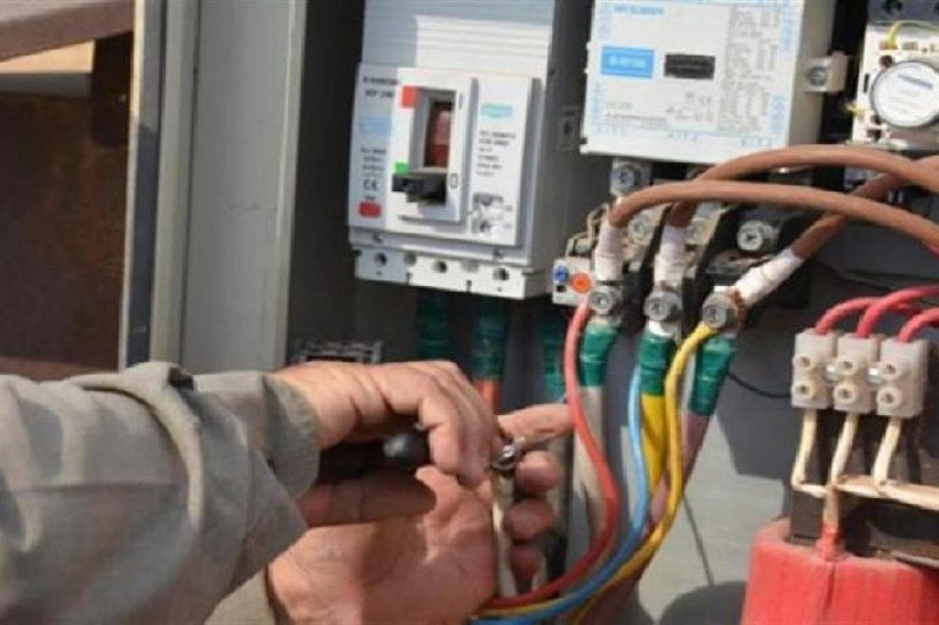 Tunisia Telegraph: Electricity theft costs STED nearly 20 percent