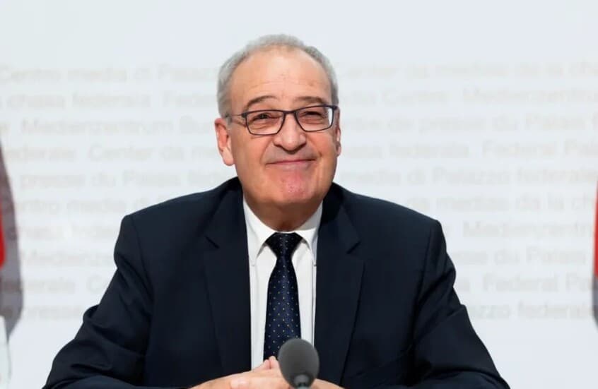 Swiss President to resign citing overconfidence
