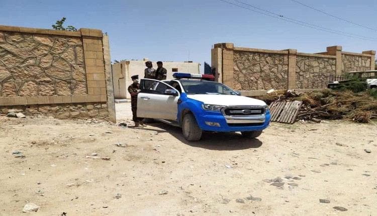 شرطة القطن تكشف تفاصيل مقتل وسرقة سيارة في حضرموت