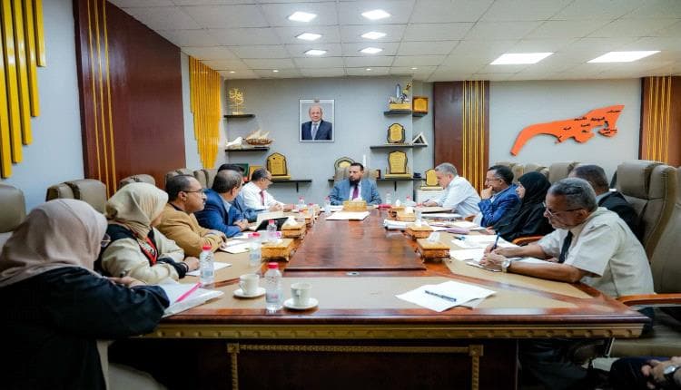 Aden Governor Reviews Free Zone Land Preservation