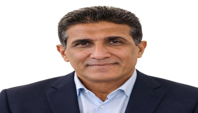 مستشار التعليم يحمي مصداقية شهادات الثانوية