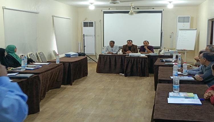 وزارة التربية بعدن تطلق ورش عمل تطوير المنهاج