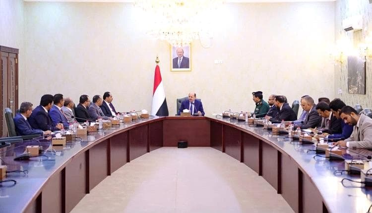 سكان عدن يطالبون بحلول لأزمة الغاز
