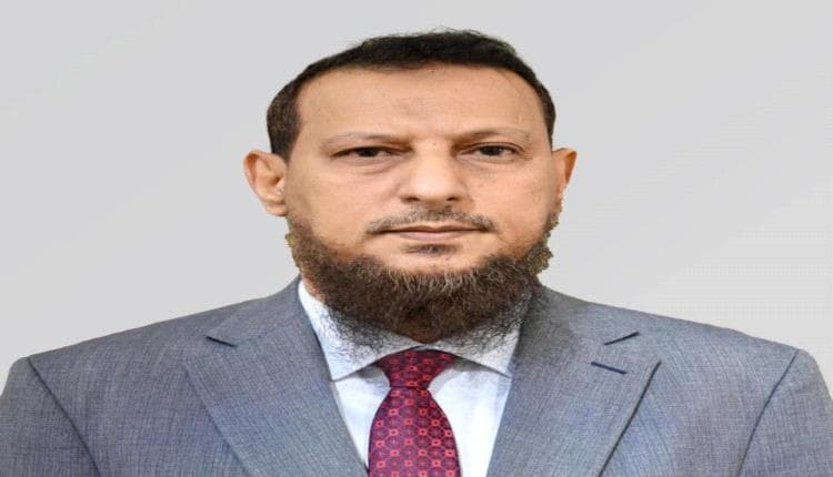 انتحال محافظ عدن واستخدام رقمه رسمياً