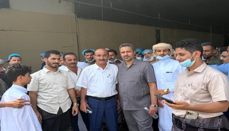 محافظ لحج يفتتح توسيع مصنع زلال