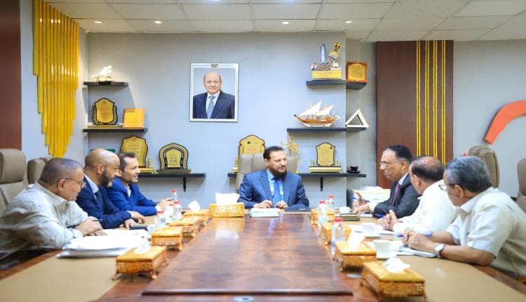 Aden Governor Meets Customs Chief