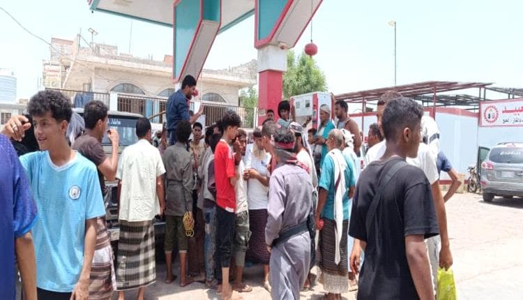 حالات معاناة المواطنين في طوابير الغاز
