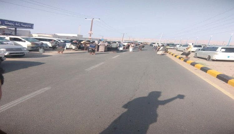 فتح محطة غاز السيارات في عتق بعد حل خلاف تنظيمي