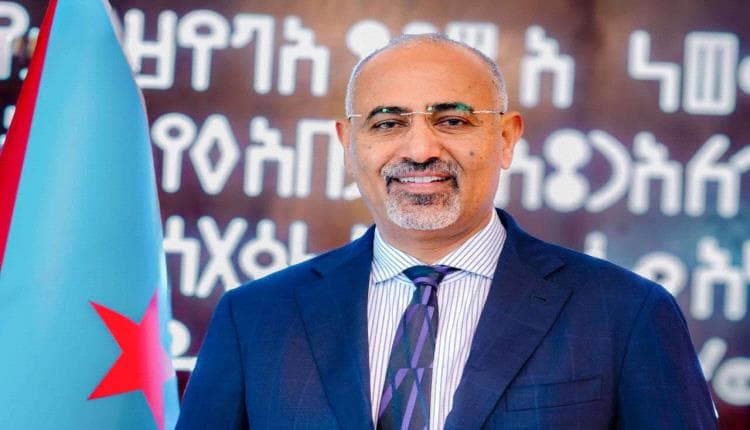 الزُبيدي يعلق على ذكرى تأسيس الجيش الجنوبي