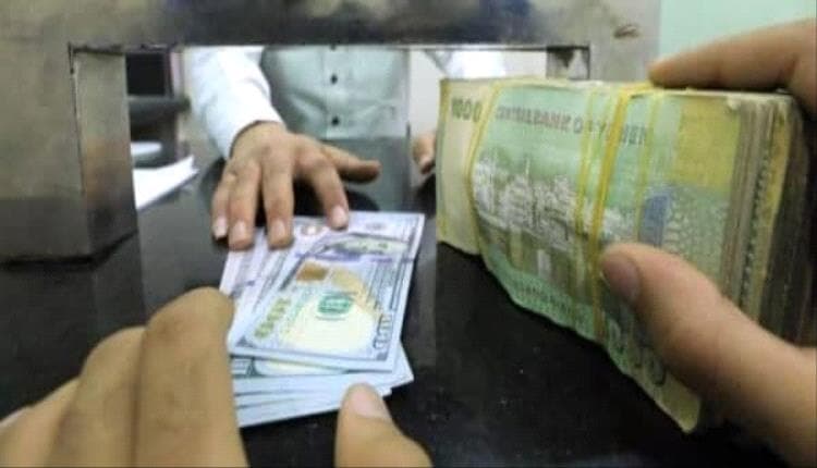 رغم استقرار صرف عدن عند 410.. إعادة أسعار العديد من السلع إلى مستوى 780 ريال للسعودي