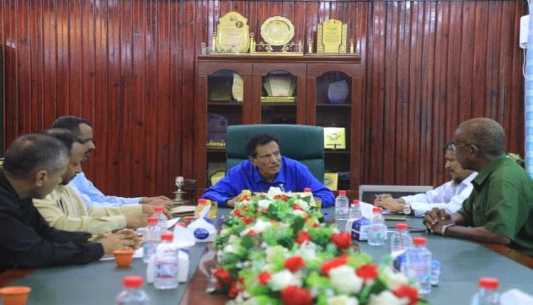 اجتماع في المهرة يناقش وضع القطاع الصحي وسبل تعزيز مستوى الخدمات