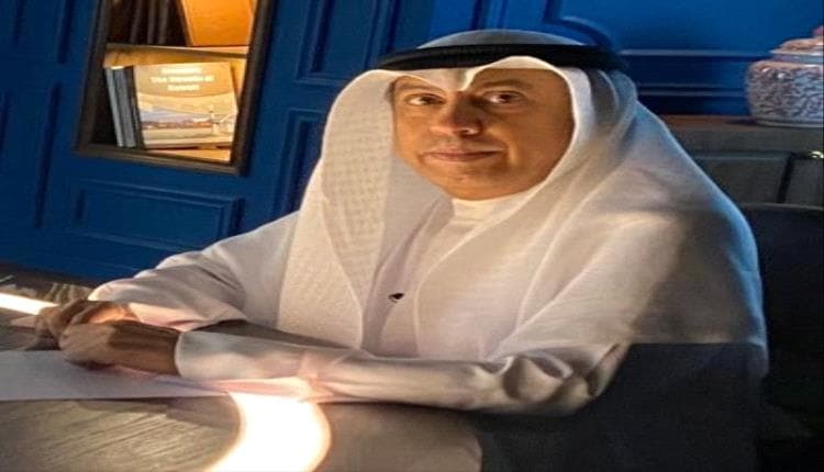 كاتب خليجي يدعو لدعم جبهة الانتقالي لحماية الملاحة الدولية