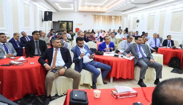 كاك بنك يختتم أعمال اللقاء التشاوري الموسع لمدراء الفروع والإدارات في عدن وسط تأكيد على الشفافية والمسؤولية