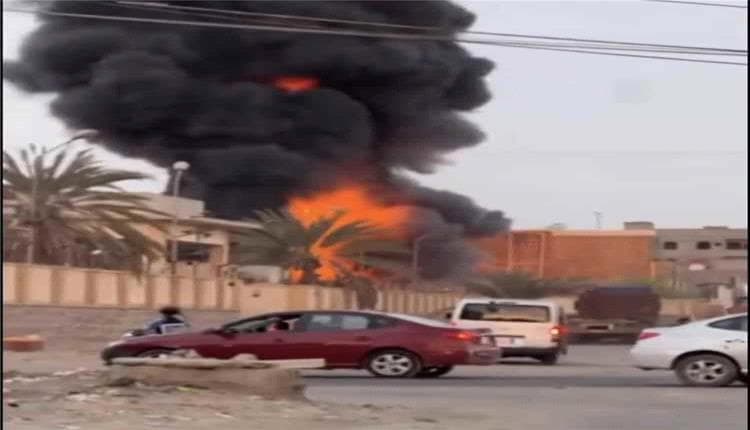 اخبار عدن: تفاصيل الحريق في مصنع الفلين بمديرية المنصورة