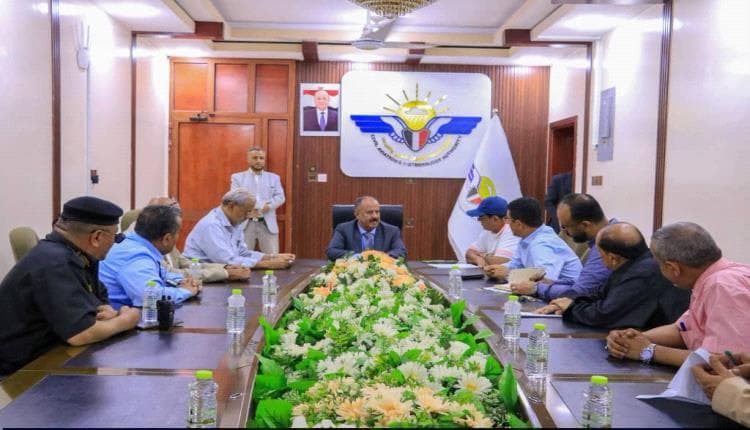 Aden Transport Minister Inspects Operations