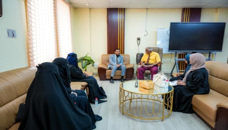 Aden Governor Honors Saeed Aoulqi at Forty-Day Memorial