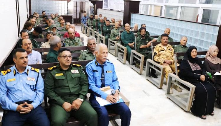 Aden Security Chief Holds Meeting