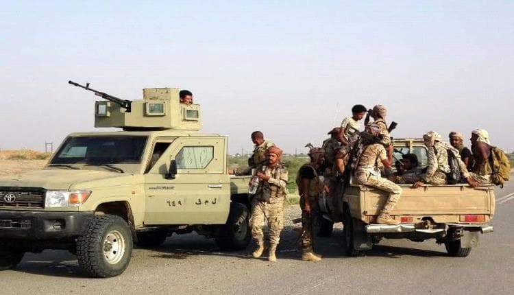 صحيفة سعودية تتحدث عن مخاطر مواجهة شاملة مع الحوثيين