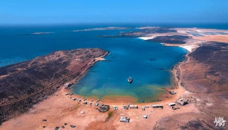 Southern Giants Forces surround Houthis on Mun Island