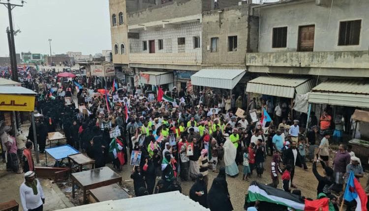 سقطرى تشهد مليونية ذكرى 14 أكتوبر