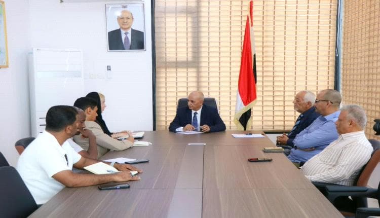 الوزير الشرجبي يناقش دعم الهجرة في المياه