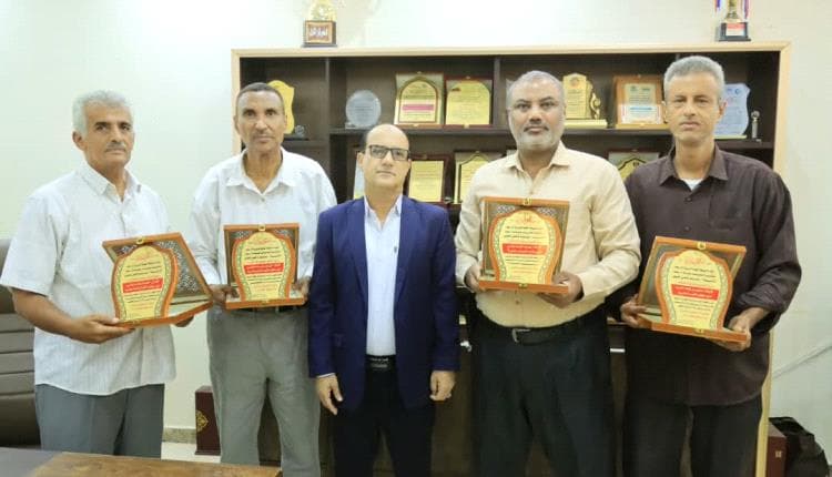 مدير دارسعد يُكرم خمسة مدراء مميزين
