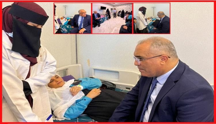 Al-Abadi Visits Orphaned Students in Aden