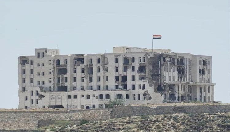 قصف حوثي يستهدف المجمع القضائي في تعز