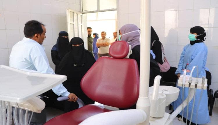 مدير خورمكسر يتفقد المجمع الصحي