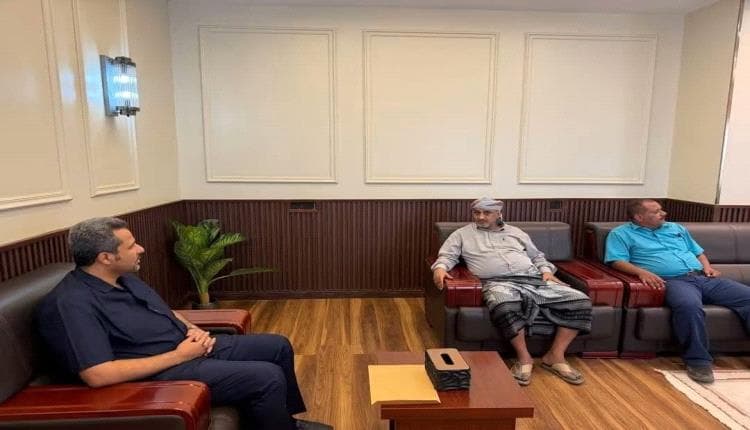 Lahj Governor Discusses Frontline Situations