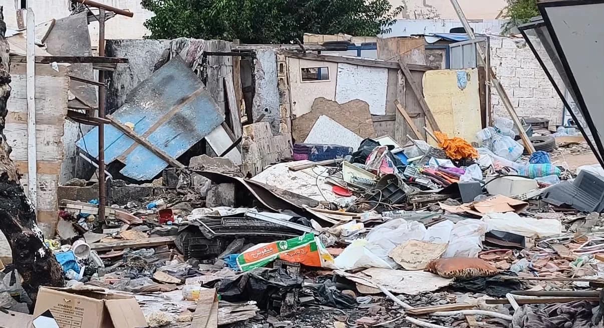 سكان دوار الحاج العربي يحتجون بعد الهدم