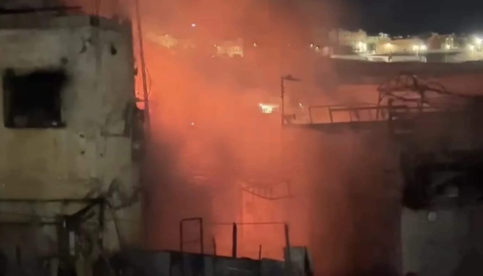 Fire destroys shops at Fez mall