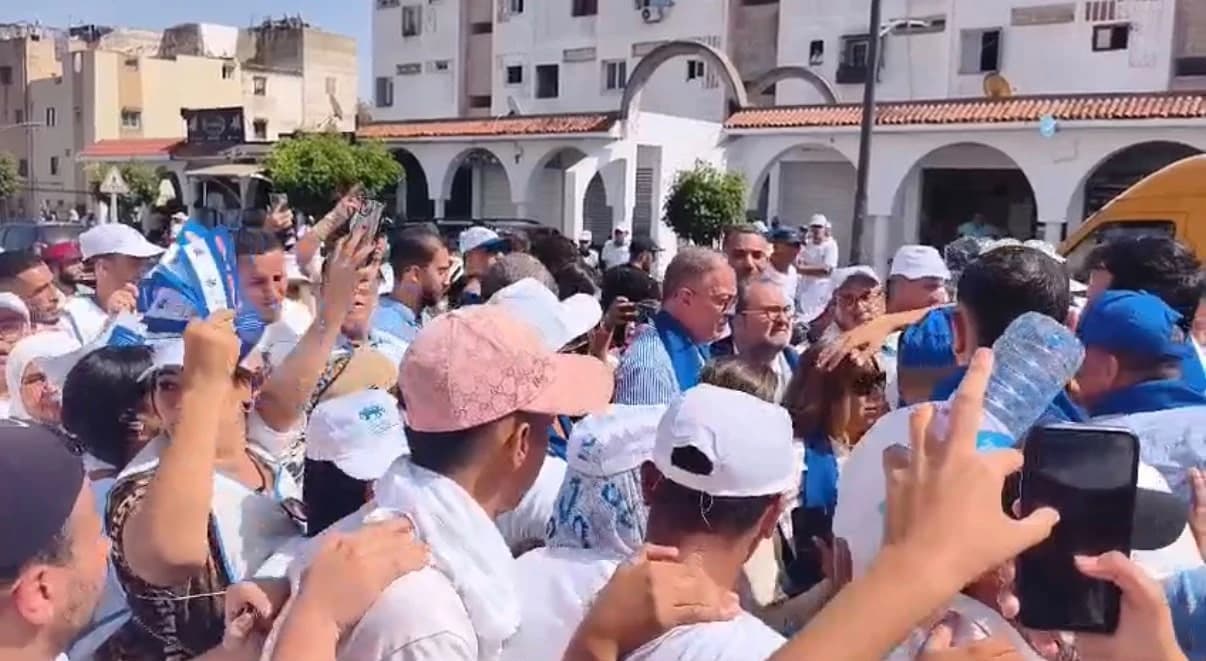 ترحيب واسع لفوزي لقجع بالحي الحسني